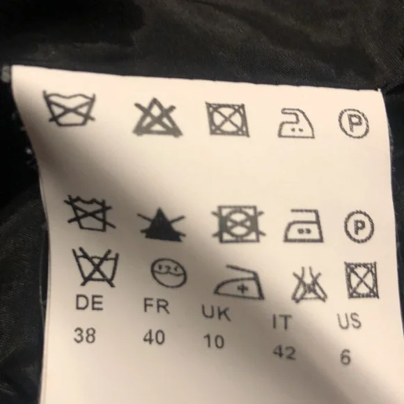 HUGO BOSS Collarless Lined Black Zipper Jacket - Picture 5 of 6